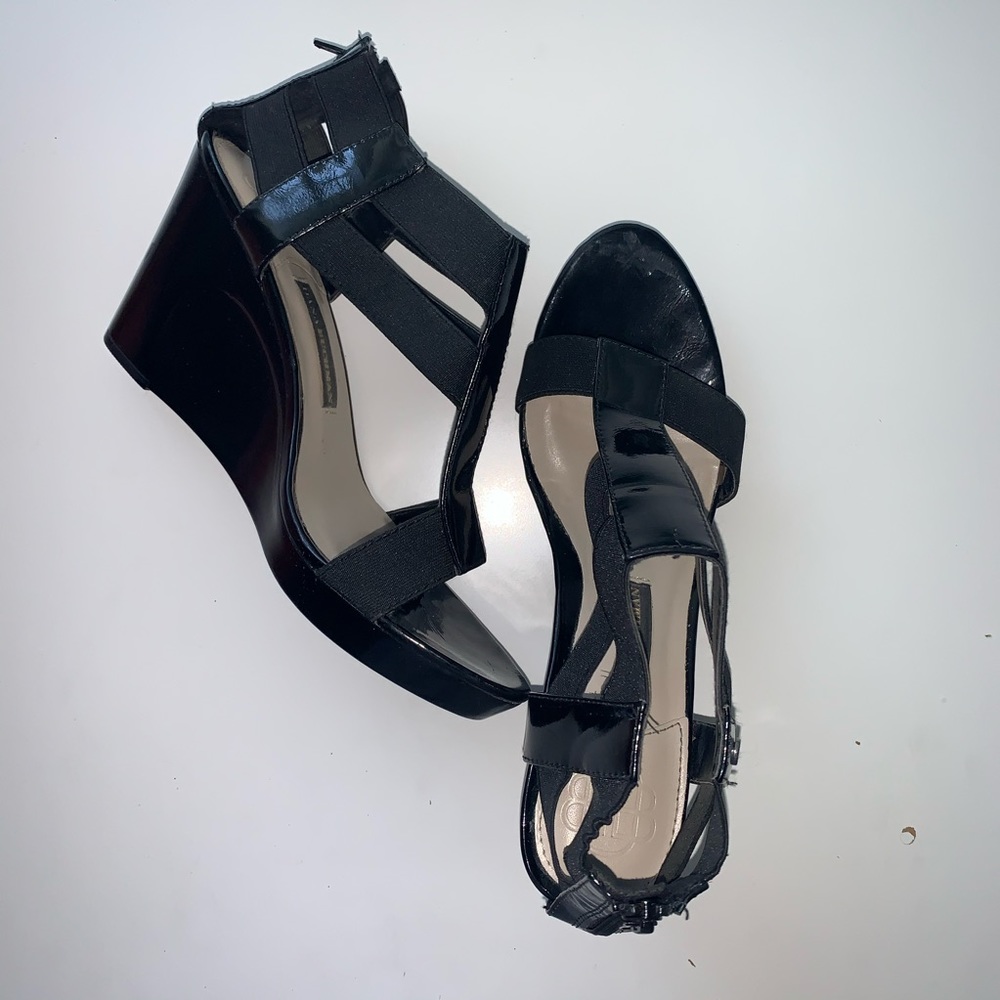 Dana Buchman Simone Black Wedges